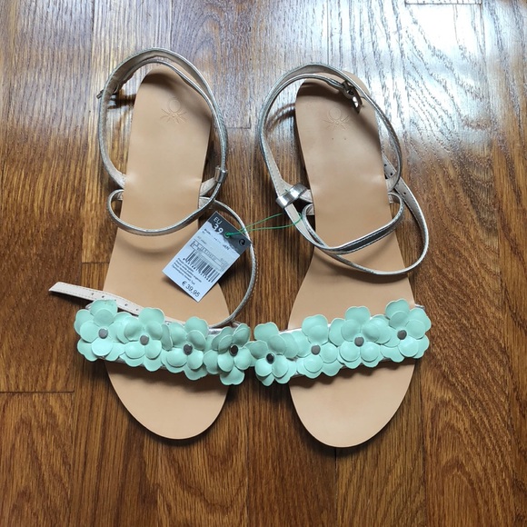 benetton sandals